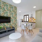 Mahostly Comillas Pa Арресифе